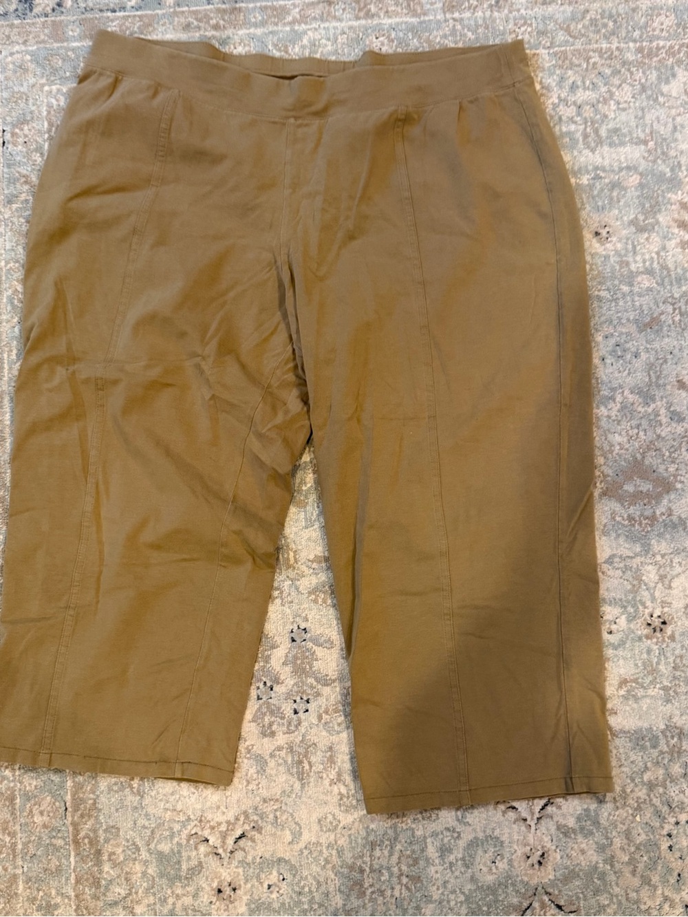 J. Jill tan-Tone Pull-On Capri Pants